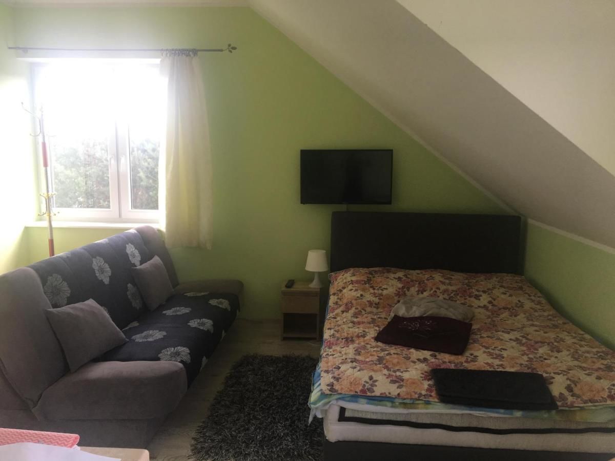 Проживание в семье Leśny Dworek Niepoczołowice-13